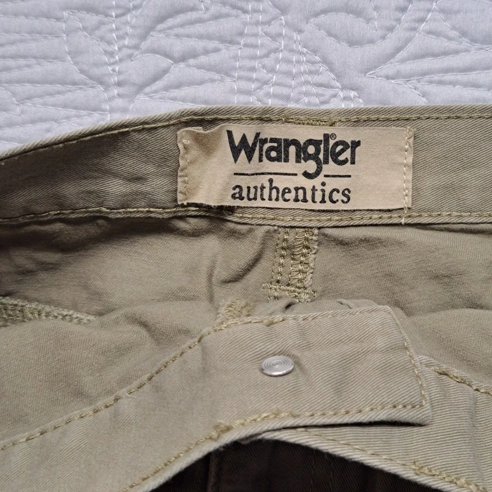 Wrangler authentics cargo